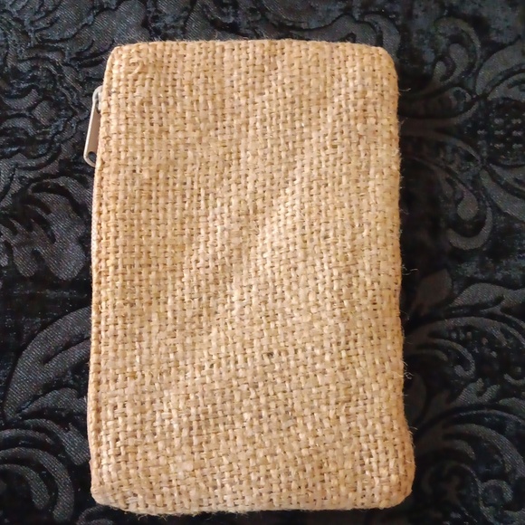 🏕Artisan Indonesian Handcrafted Woven Cases of Natural Fibers. - Picture 2 of 7